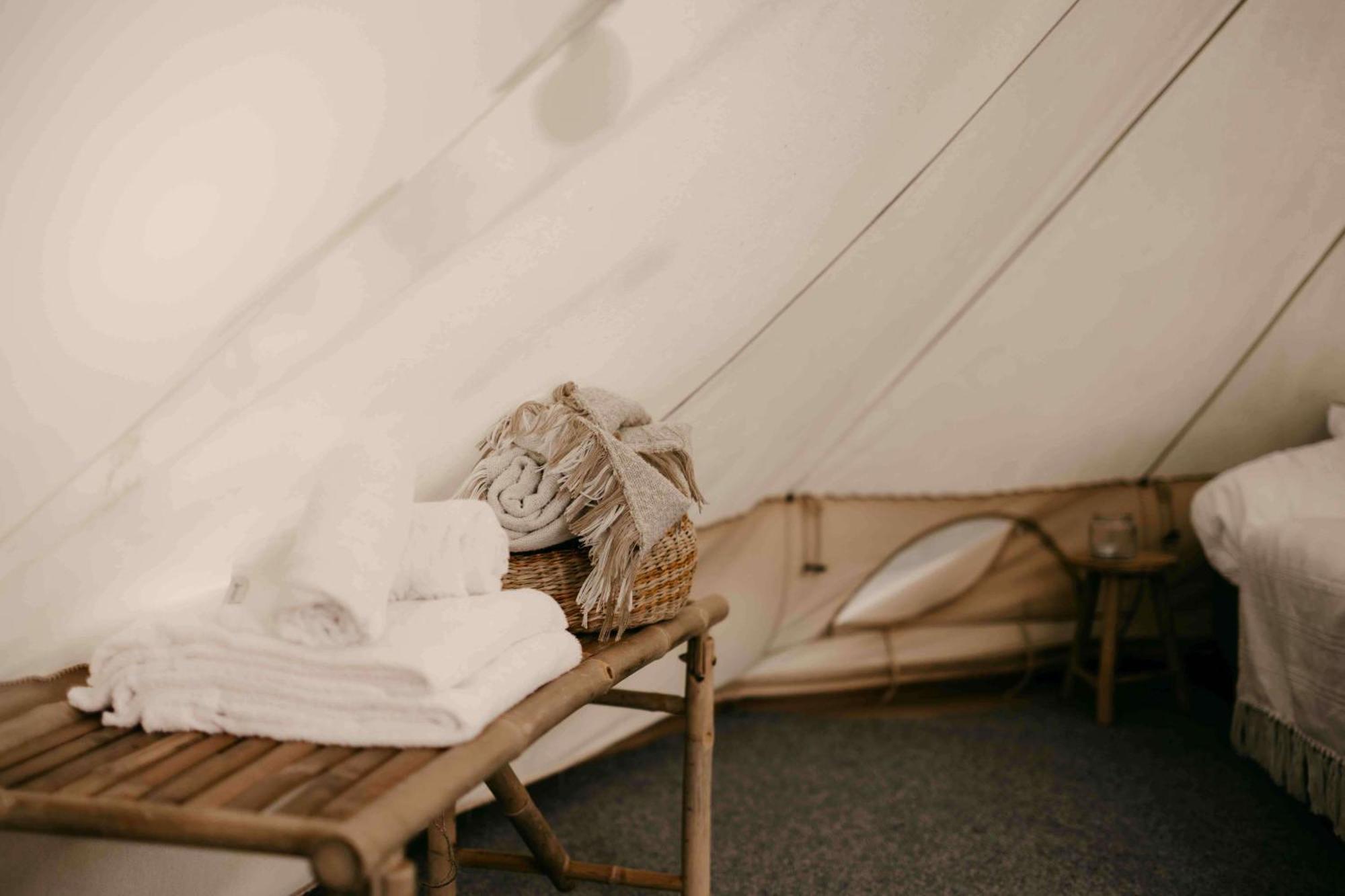 Falkeroed - Lyxig Glamping I Naturreservat Ink Frukost Grebbestad Εξωτερικό φωτογραφία